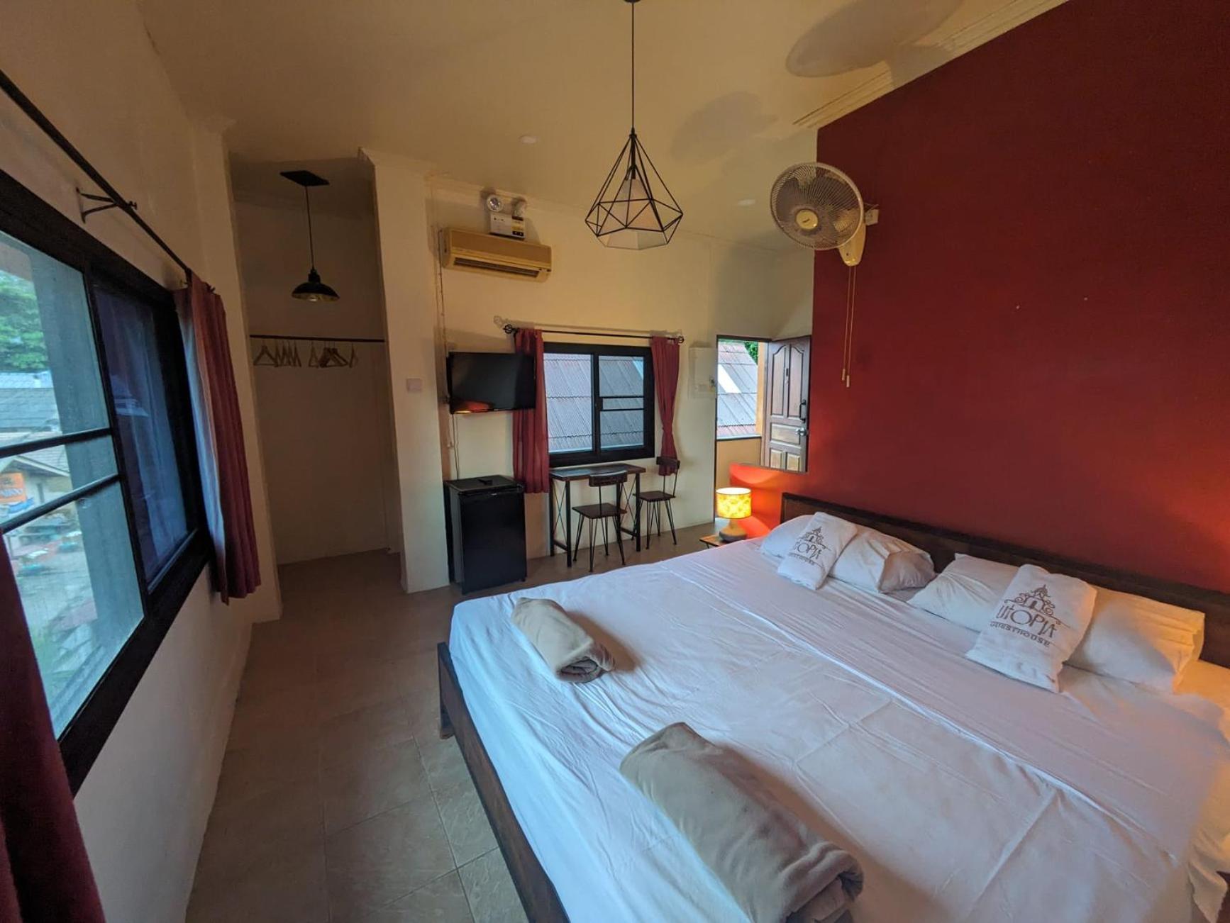 Goodtime Utopia Guesthouse Ko Tao Bagian luar foto